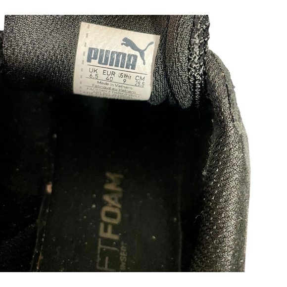 Size 9 Women's Puma Sneakers All black, black sole & younger low top suede gold - Picture 7 of 8